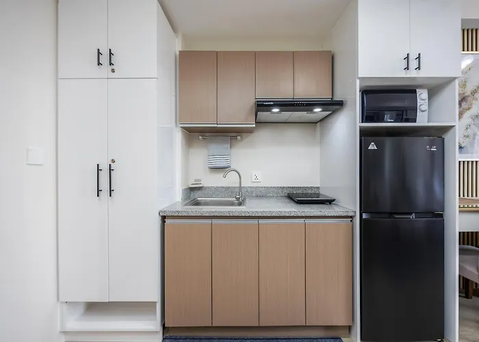 Rn Modern Near It Park, Gym & Pool Apartment *