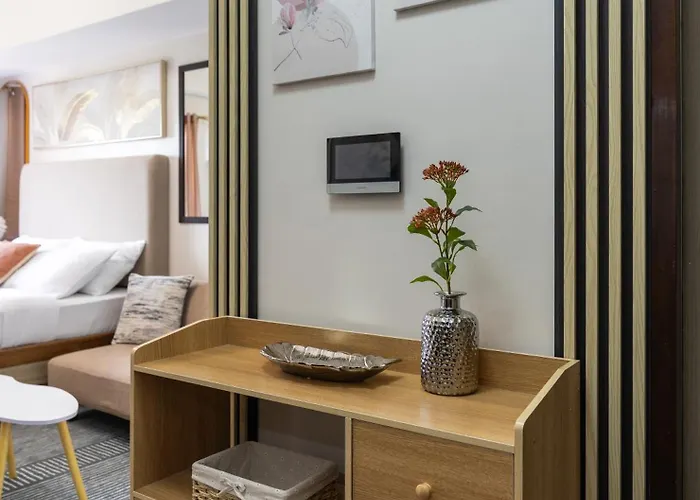 Rn Modern Near It Park, Gym & Pool Cebu