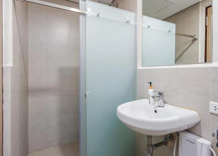 Apartment Rn Modern Near It Park, Gym & Pool