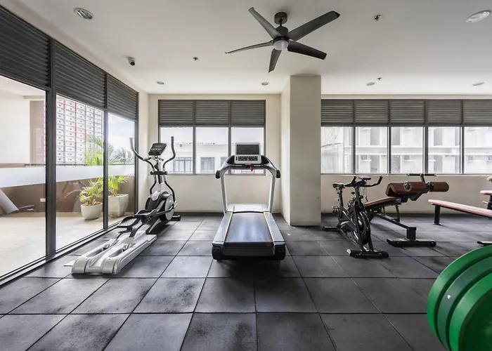 Rn Modern Near It Park, Gym & Pool Apartment